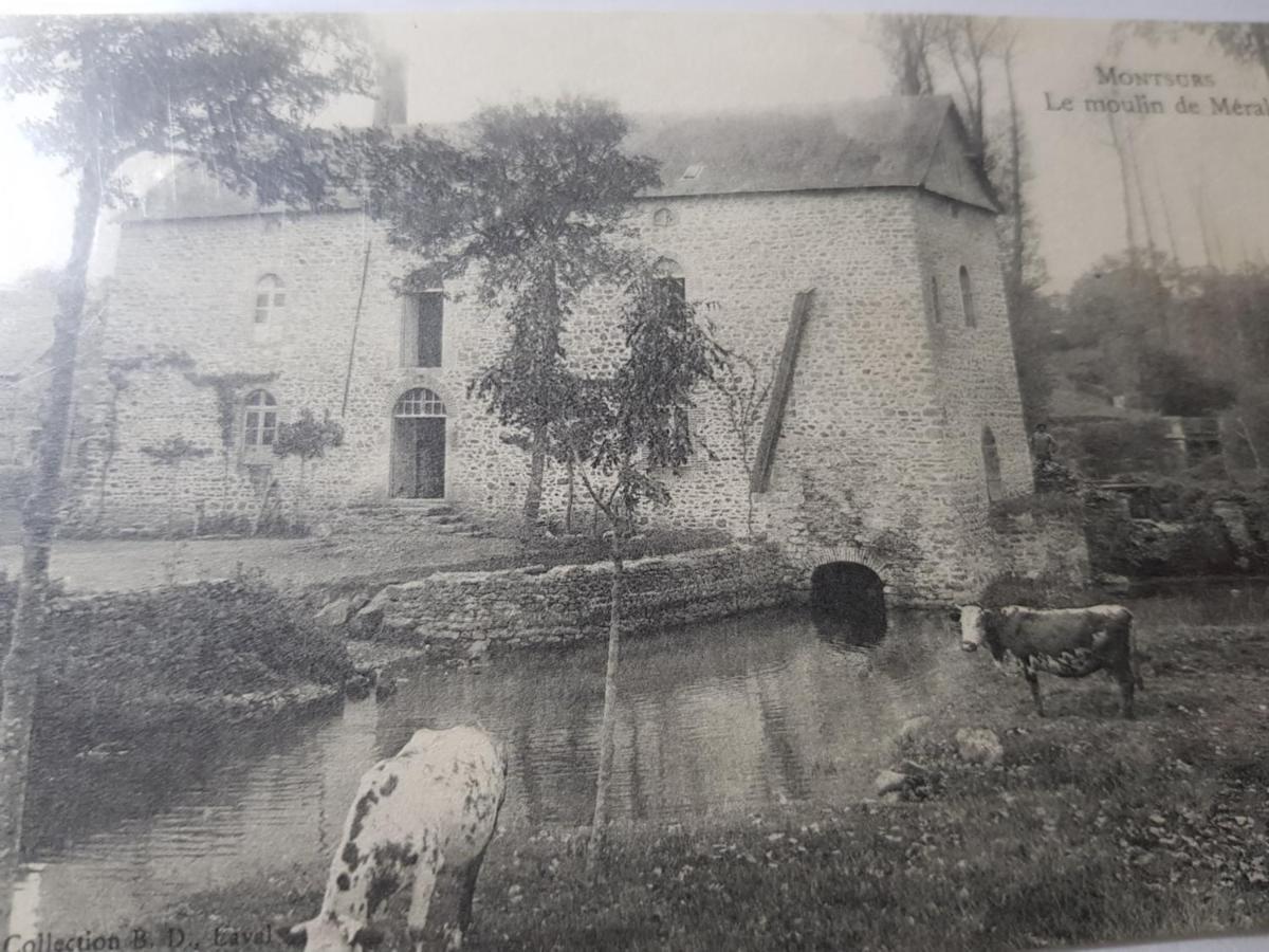 Le Moulin De Meral Montsûrs Eksteriør bilde